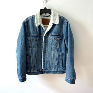 NEW Levi’s Sherpa Fur Denim Jean Jacket